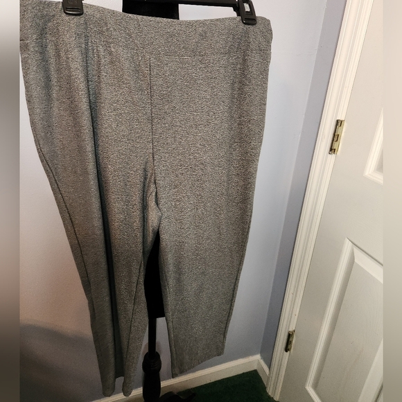 Terra&Sky Size OX(14W) Grey Leggings - Picture 1 of 4